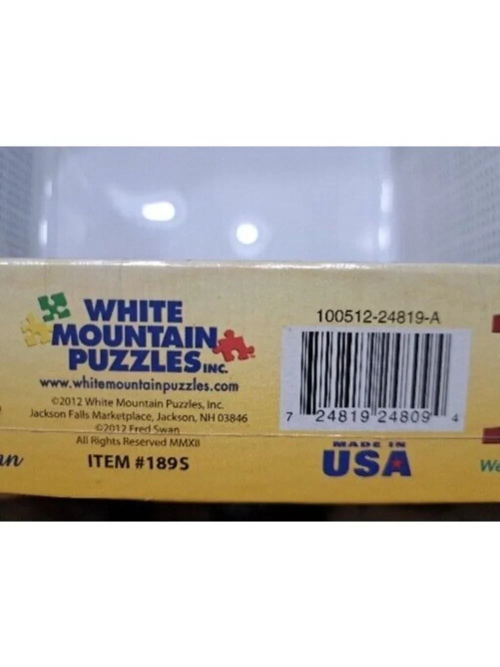 White Mountain FRIENDS IN AUTUMN 1000 piece puzzle fall‎ foliage barn NEW SEALED